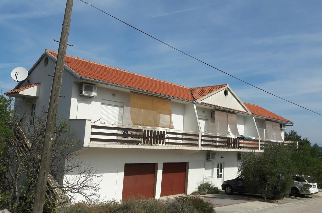Apartments Irena Bozava Exterior photo